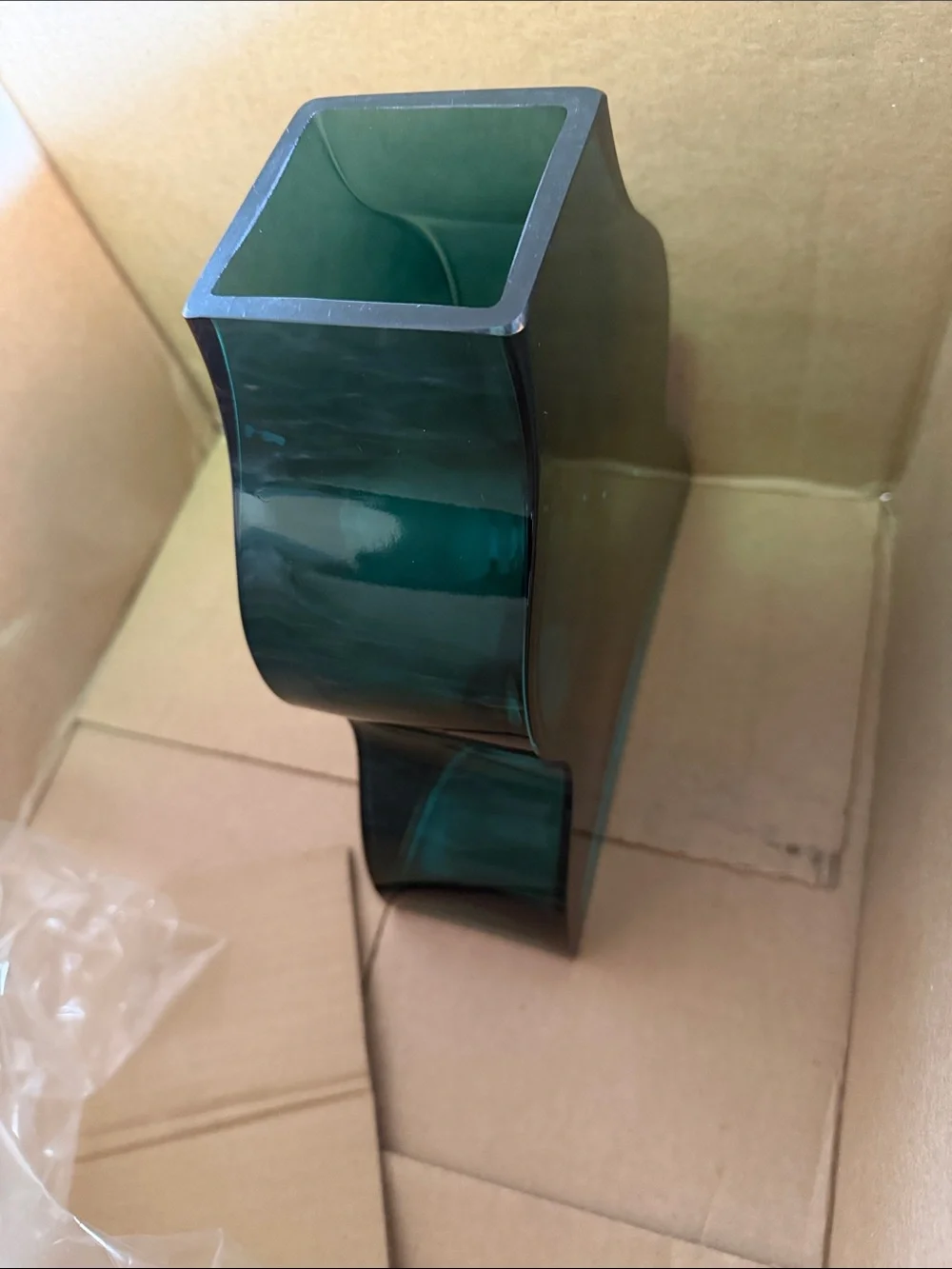 Threshold Emerald Green Curved Glass Accent Vase NWT